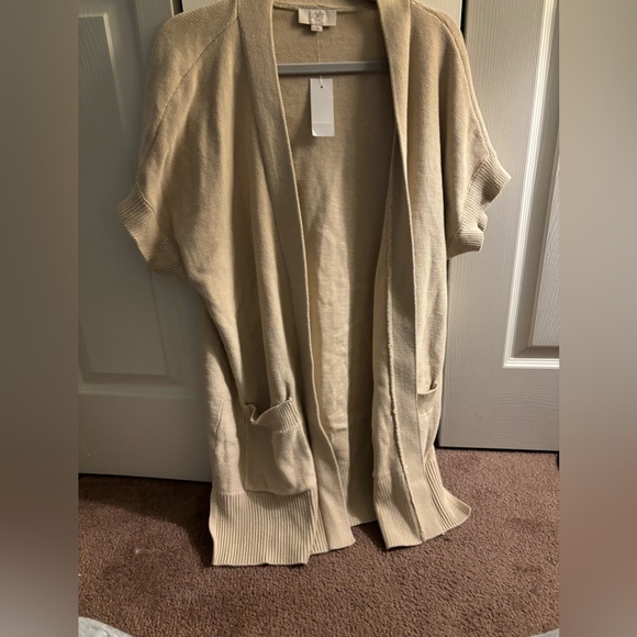 Loft Women’s short sleeved cardigan - Picture 2 of 7